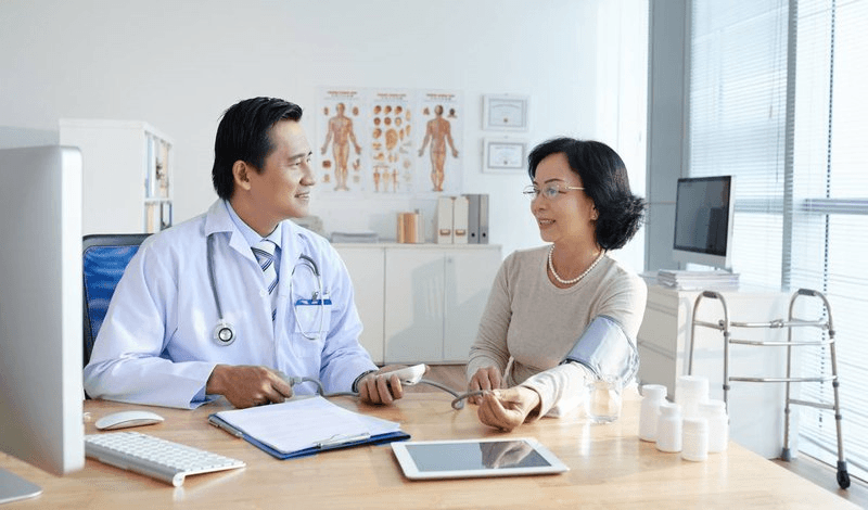Dấu hiệu nhận biết tăng huyết áp mọi người không được bỏ qua