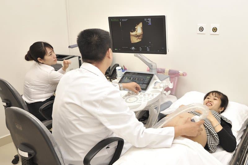 Vì sao cần phải theo dõi tim thai trong quá trình chuyển dạ bằng monitor