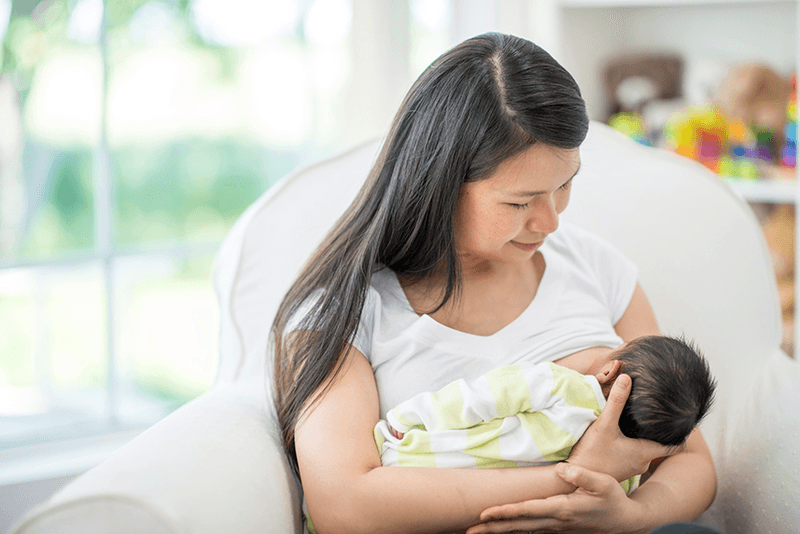 Cho con bú có tiêm được vắc-xin HPV ngừa ung thư cổ tử cung không?