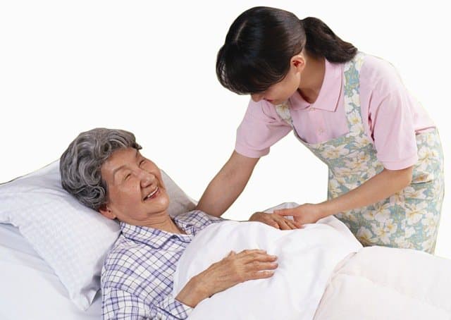 Chăm sóc và khả năng hồi phục bệnh nhân nhồi máu não