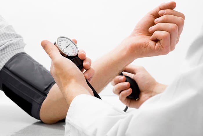 Cao huyết áp là bệnh gì? điều trị thế nào?