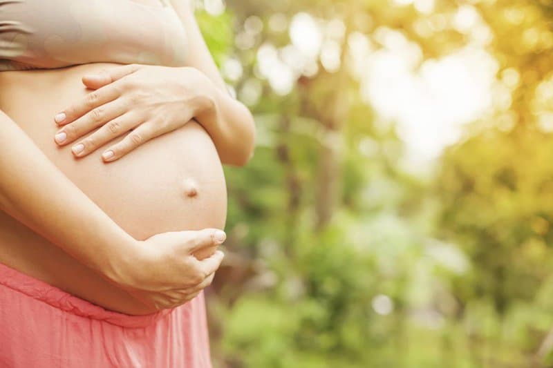 Sự phát triển của thai nhi tuần 24 mẹ bầu cần biết