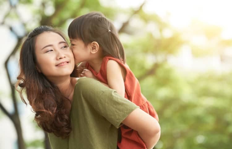 Hướng dẫn khi nuôi con 1 mình cho Cha mẹ đơn thân