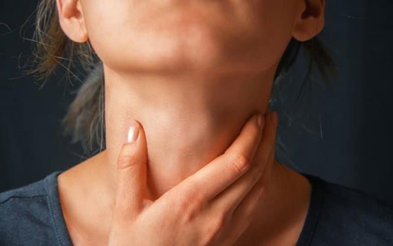 Hội chứng cường chức năng tuyến giáp là bệnh gì? Nguyên nhân, dấu hiệu và Điều trị