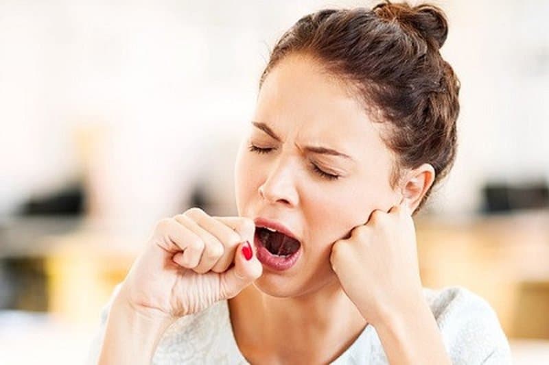 Lý do khiến bạn dễ buồn ngủ sau khi ăn no