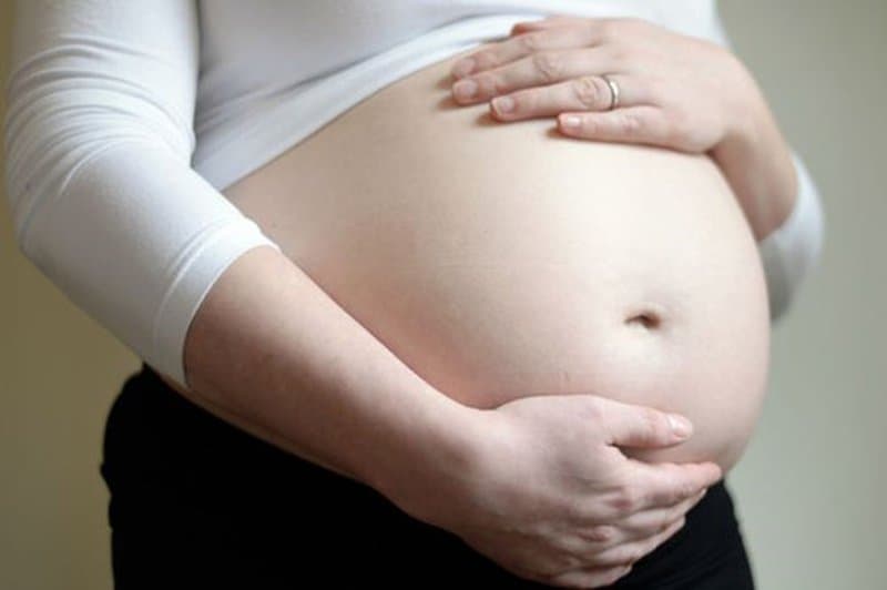Gây tê ngoài màng cứng trong Phẫu thuật lấy thai ở người mẹ bị Tiền sản giật nặng