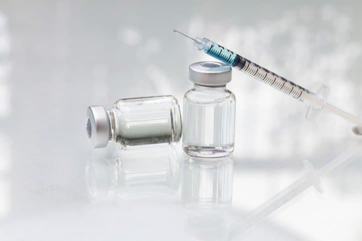 Tiêm vắc xin ngừa varicella-zoster virus khi bạn bị nhiễm HIV