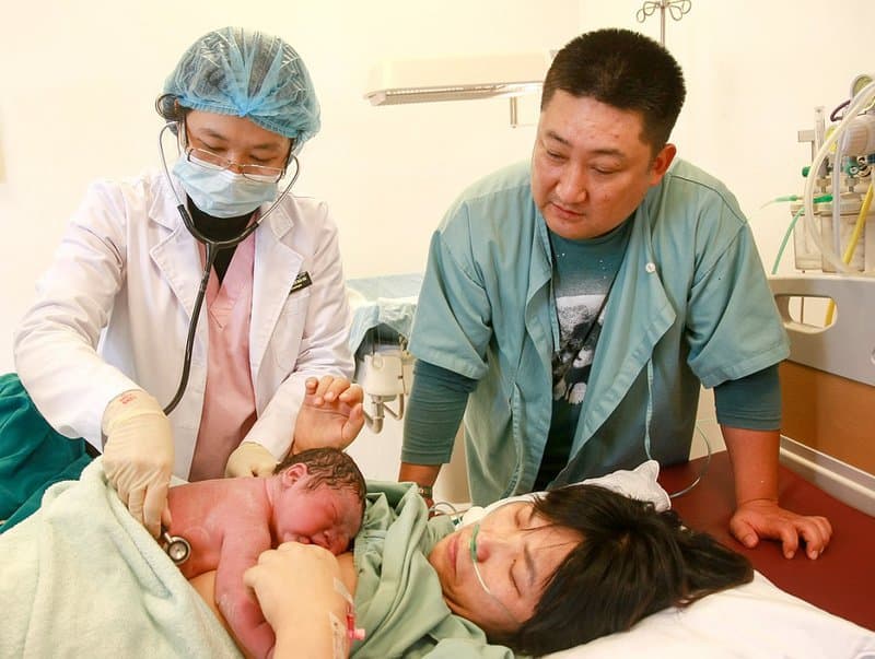 Lợi ích của phương pháp da kề da sau sinh