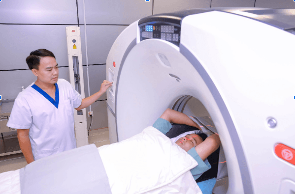Quy trình chụp cắt lớp vi tính hốc mắt axial và coronal có tiêm thuốc cản quang