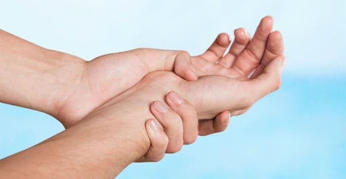 Chẩn đoán Phác đồ điều trị gãy xương bàn tay
