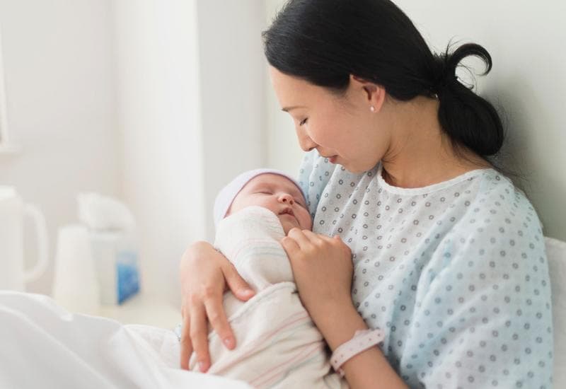 Hướng dẫn chăm sóc bà mẹ sau sinh mổ