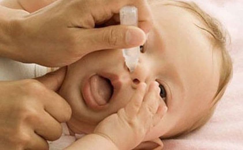 Trẻ bị ngạt mũi: nguyên nhân và cách điều trị hiệu quả