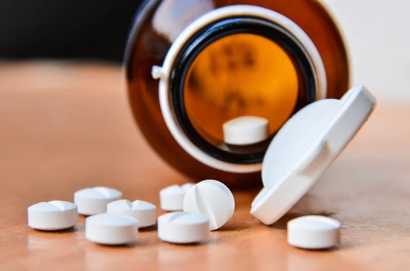Sử dụng thuốc chứa corticoid cần lưu ý những gì?