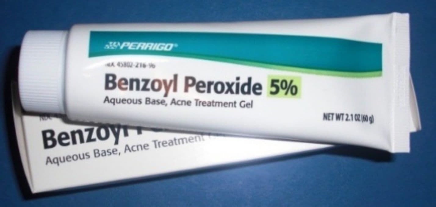 Benzoyl peroxide là thuốc gì?, Công dụng, Tác dụng phụ, Liều lượng và Lưu ý khi dùng