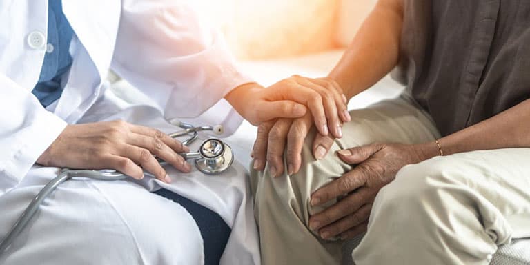 Danh sách bác sĩ chuyên khoa viêm khớp dạng thấp uy tín tại Hà Nội