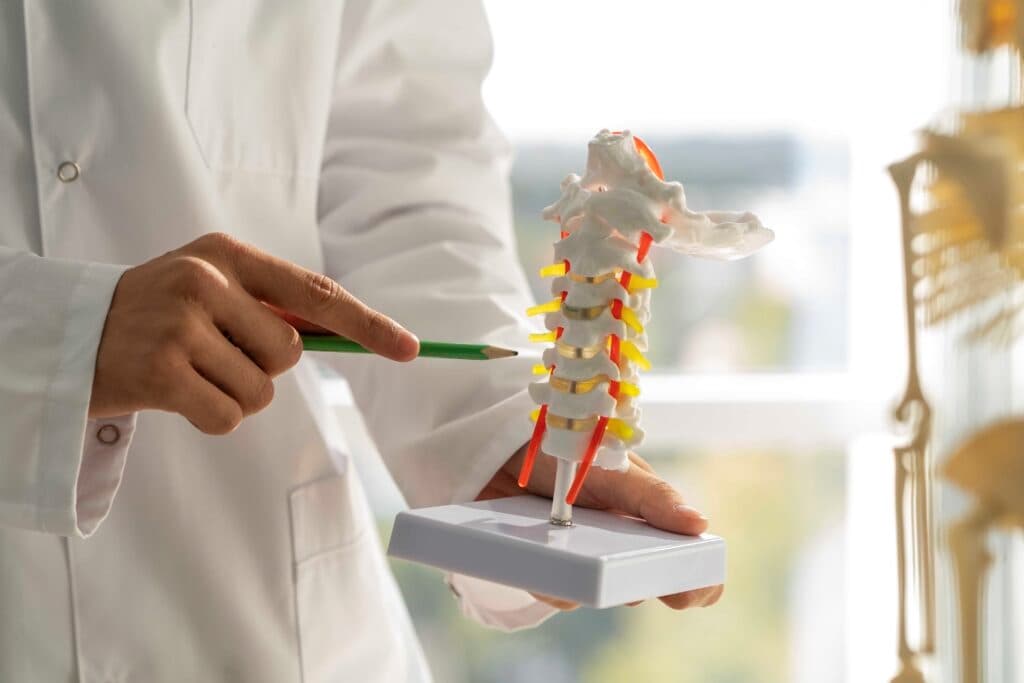 Tìm kiếm địa chỉ uy tín điều trị đau nhức xương khớp tại Hà Nội