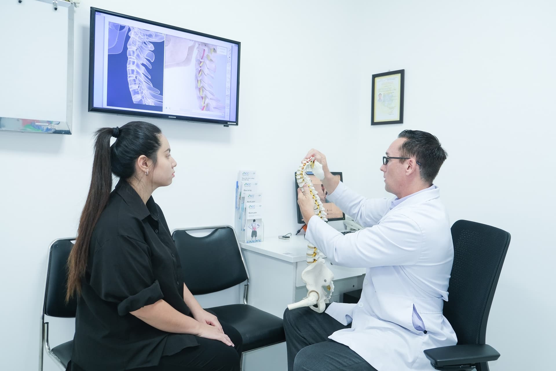 Điều trị xổ bụng, đau lưng sau sinh bằng công nghệ Pneumex Rehab