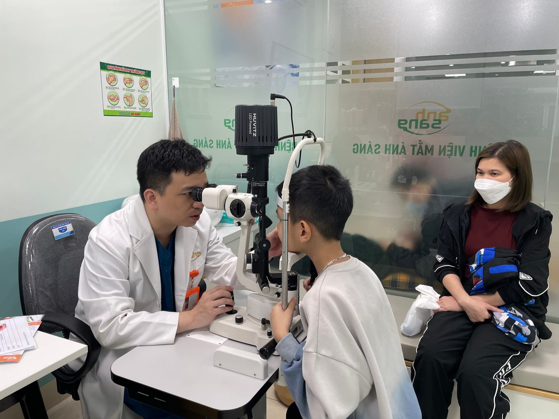 Lẹo Mắt Ở Trẻ: Dấu Hiệu Nhận Biết, Nguyên Nhân Và Cách Điều Trị Hiệu Quả