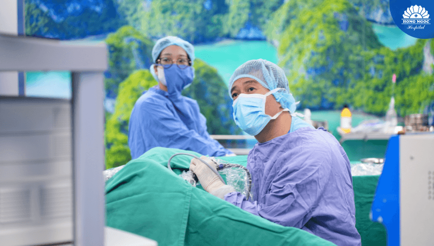 Phẫu thuật Tiết niệu & Nam khoa Công nghệ cao tại Bệnh viện Hồng Ngọc: Giải pháp toàn diện cho Sỏi, Tiền liệt tuyến và Bệnh lý Nam khoa