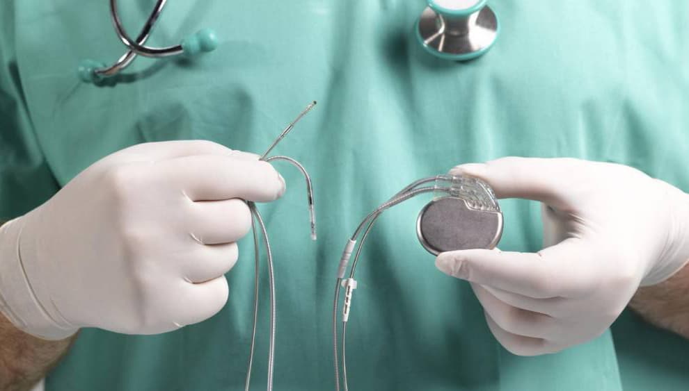 Cấy máy tạo nhịp tim vĩnh viễn tại Hồng Ngọc: Giải pháp sống còn cho người có nhịp tim chậm