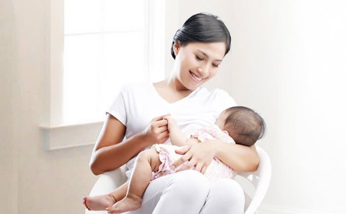 Phụ nữ đang cho con bú có thể tiêm vắc-xin sởi không?