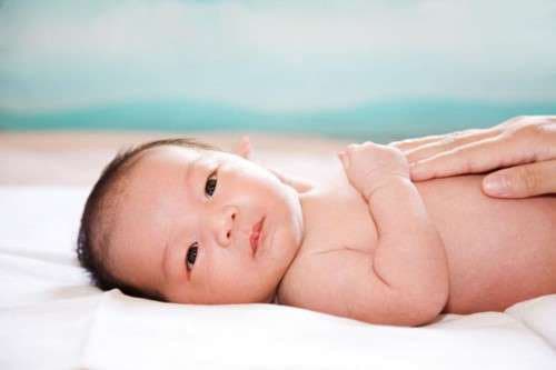 Rối loạn chuyển hóa ở trẻ sơ sinh là gì? Nguyên nhân, triệu chứng và Cách phòng tránh