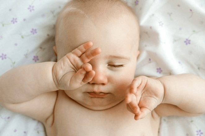 Đau mắt đỏ ở trẻ sơ sinh: Những điều cần biết