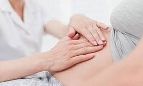 Để tránh gặp biến chứng nguy hiểm của rau cài răng lược sản phụ cần làm gì