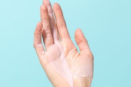 Tinh trùng có thể sống bao lâu trong tử cung và ngoài môi trường không khí