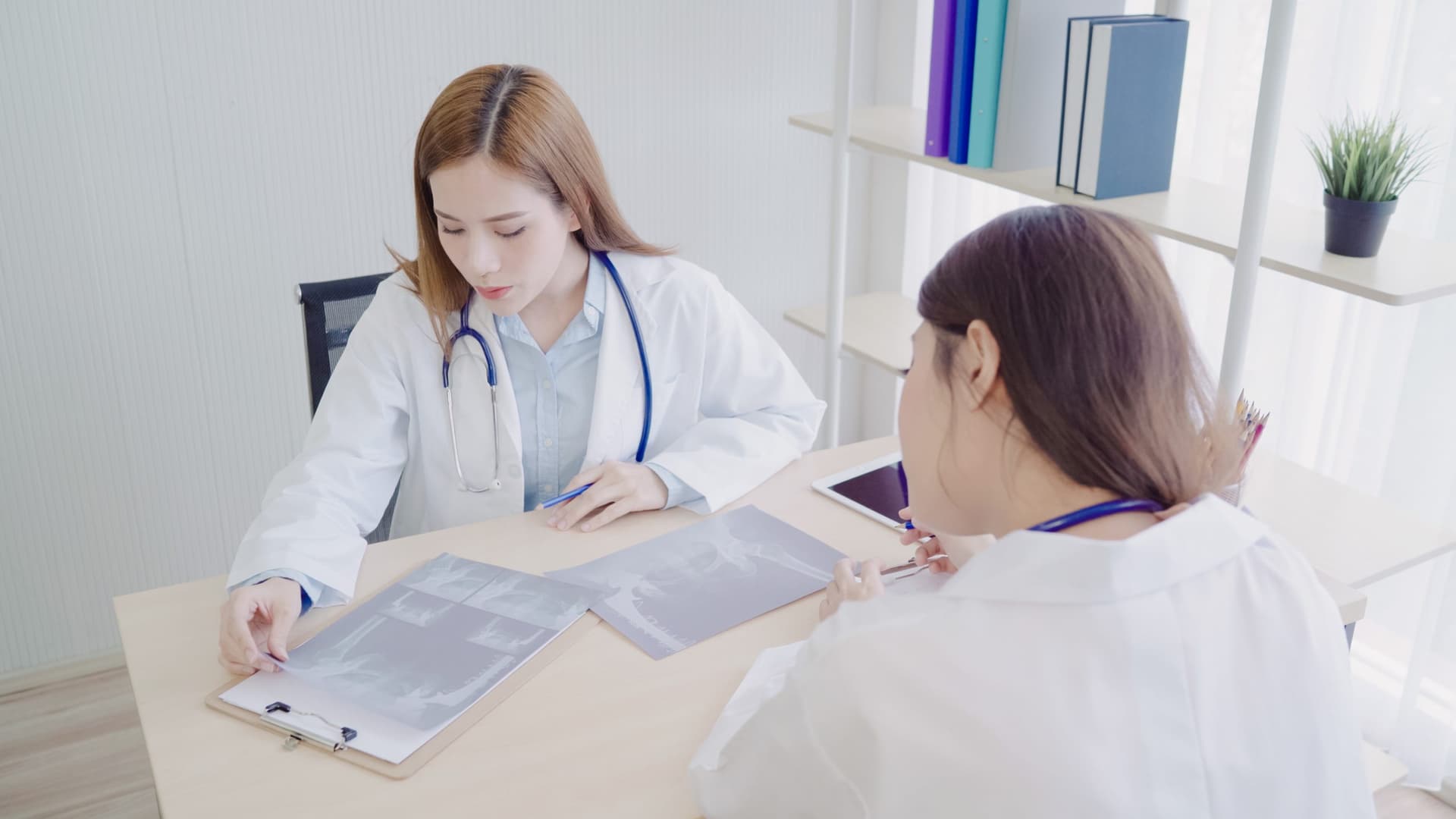 7 kinh nghiệm khám sức khỏe Work Permit cho người nước ngoài