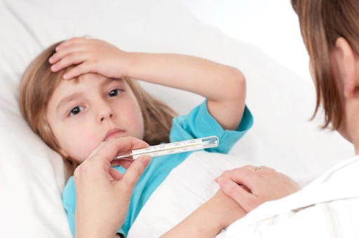 Chăm sóc trẻ bị sốt siêu vi và biện pháp phòng ngừa - ảnh 2