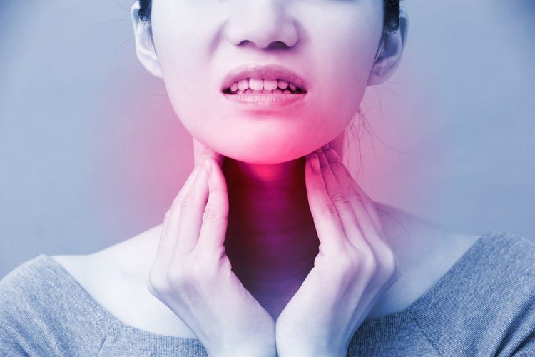 Đau họng, ho, khàn giọng là dấu hiệu của bệnh gì?