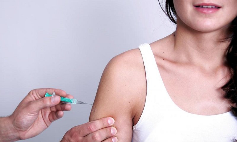 Phụ nữ cần tiêm phòng vắc-xin rubella trước khi mang thai?