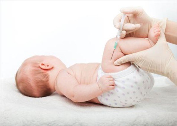Vì sao cần tiêm vắc-xin viêm gan B cho trẻ sơ sinh trong 24 giờ đầu tiên sau sinh? - ảnh 1
