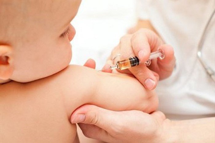 Những mũi vắc-xin phải tiêm cho trẻ trước 12 tháng tuổi