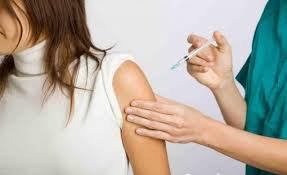 Có nên tiêm vắc xin sởi- quai bị - rubella cho phụ nữ đang cho con bú?