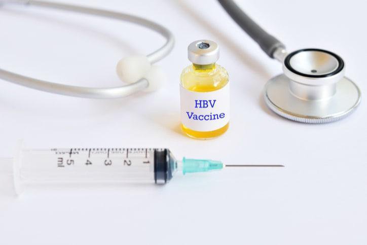 Nữ tuổi 13-18 cần tiêm những loại vắc-xin nào? - ảnh 1
