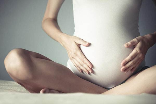 Mắc bệnh giang mai khi mang thai mẹ bầu cần lưu ý những gì?
