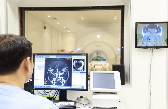 Chụp cộng hưởng từ (MRI) có ảnh hưởng gì tới cơ thể? - ảnh 4