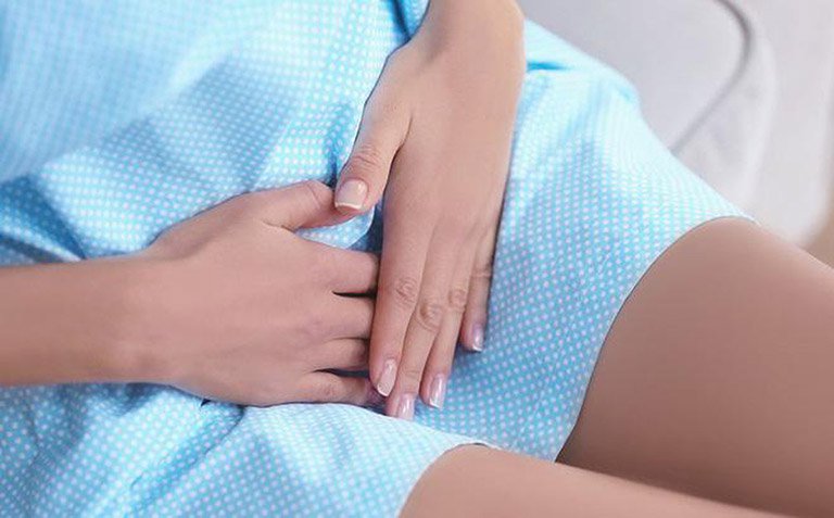 Viêm lộ tuyến cổ tử cung là gì? Nguyên nhân và cấp độ viêm