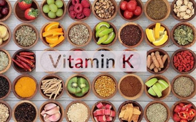 Sự khác biệt giữa vitamin K1 và vitamin K2 bên trong cơ thể người - ảnh 1