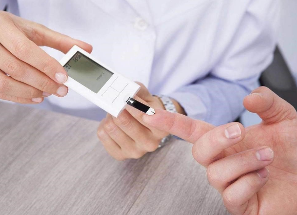 Liên hệ giữa bệnh tiểu đường và viêm gan C